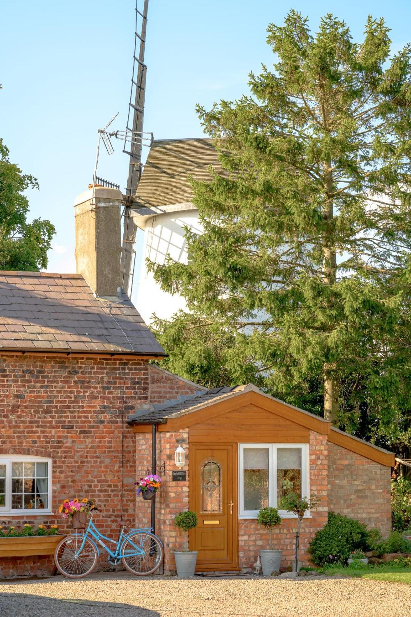 Saughall Mill Farm Cottage Chester Exterior foto